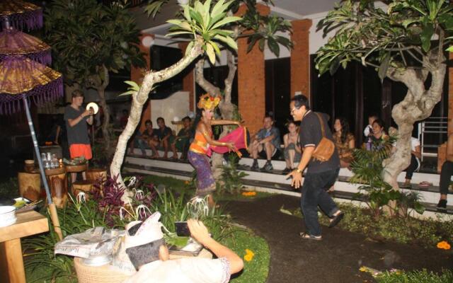 Ayu Bungalow 2