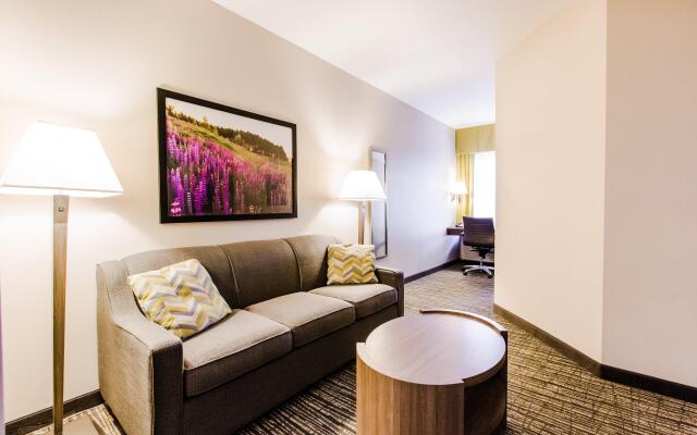 Candlewood Suites West Edmonton - Mall Area, an IHG Hotel