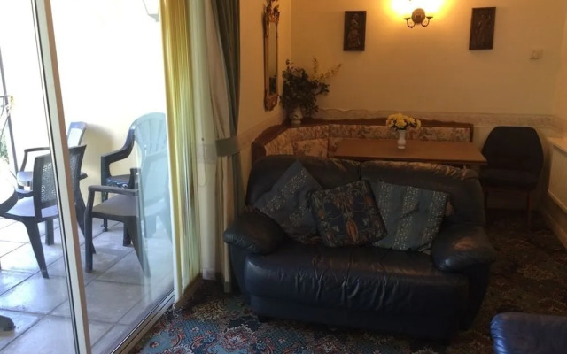 Royal Court and Garden Apartments