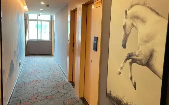 Dongguan Haiyi Chain Hotel