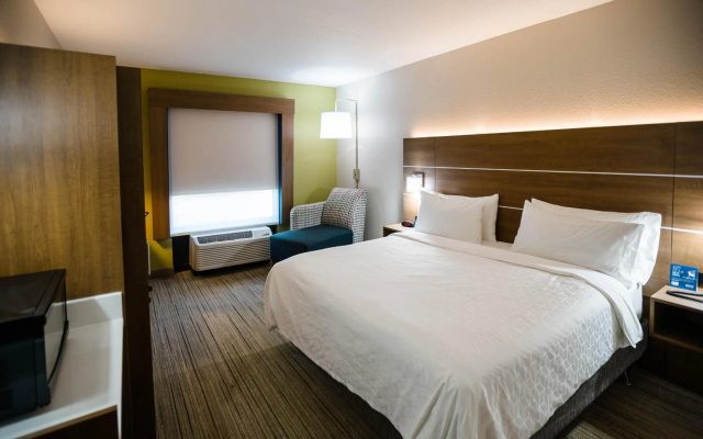 Holiday Inn Express & Suites Knoxville-Farragut by IHG