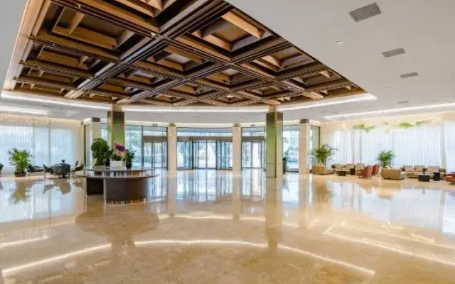 Luohe Junhao Licheng Hotel