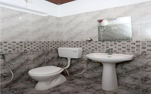 Hotel A R Inn 1 By OYO Rooms
