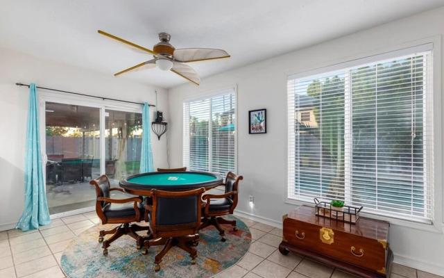 Sunset ASU Private Pool Updated Kitchen Baths