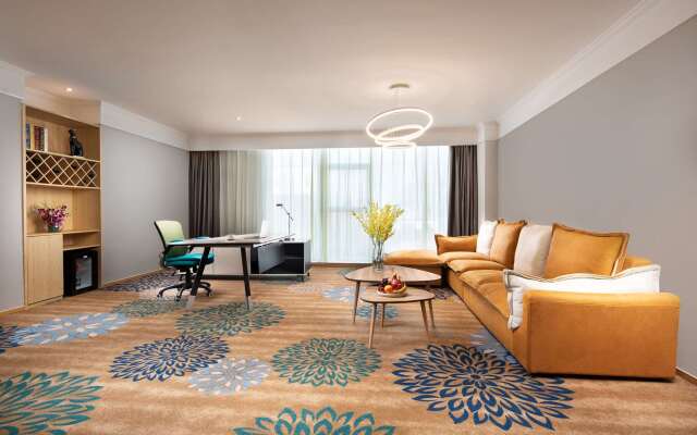 Ramada Encore by Wyndham Linyi