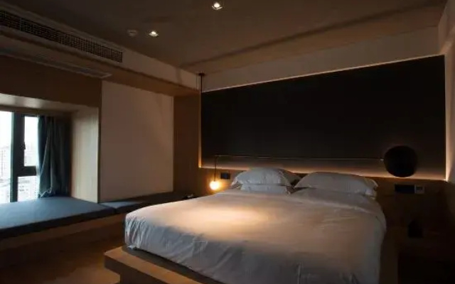 iMEET Chongqing Homestay (Guanyinqiao Pedestrian Street)