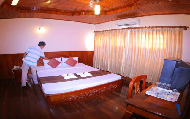Freedom Hotel