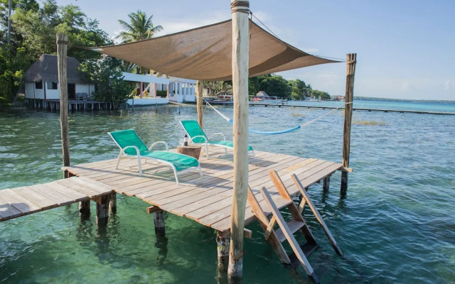 Lagoon Front Suite with Bikes & Kayaks