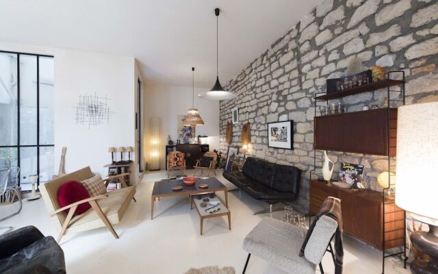 Loft Style Apartment With A Workshop Studio