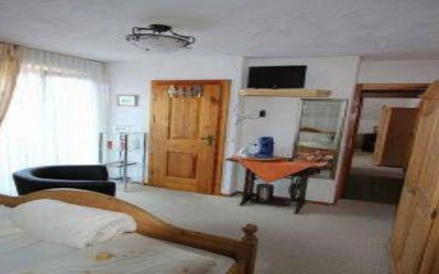 Hotel-Hauensteiner-Hof