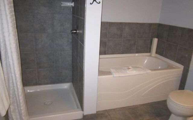 Misty Mountain Inn and Suites