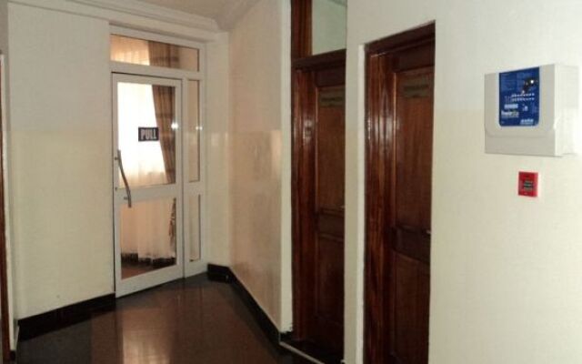 Grand Favor Hotel