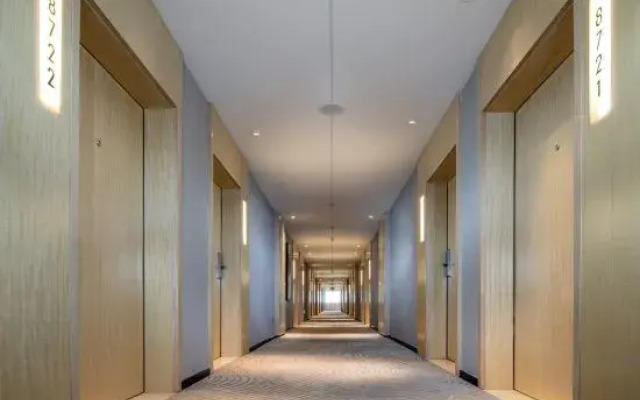 Vienna Smart Hotel (Nanning Sports Center Dashadi Metro Station Branch)