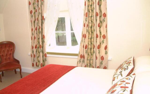 West Lodge Hotel