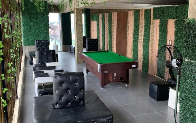 GrandBay Luxury Hotel