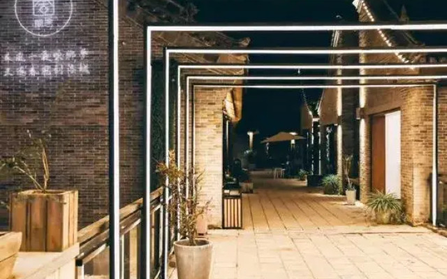 Luoyang lanshe Hotel (Luoyi ancient city store)