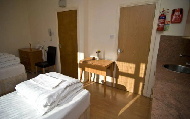 Gloucester Hotel