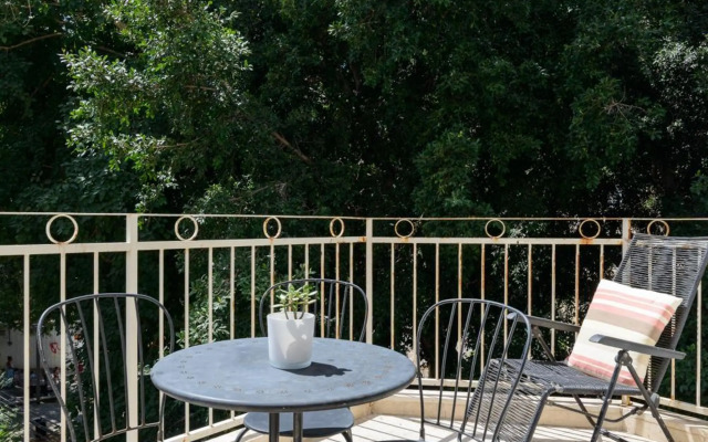 Adorable 2 bedrooms apt next to the beach