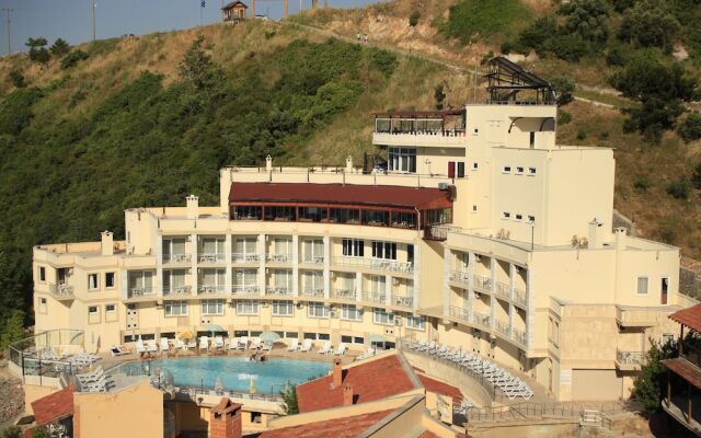 Dogalya Hotel
