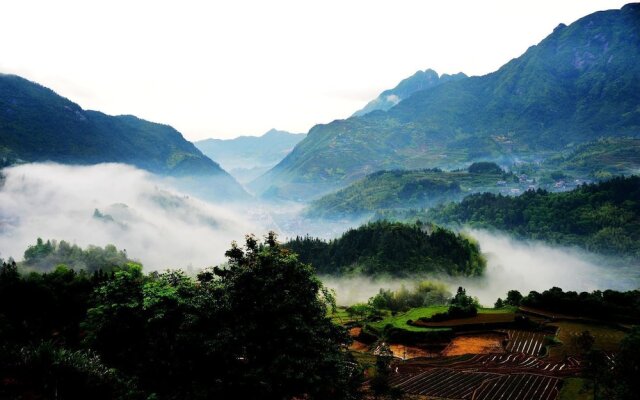 Huangshan Castle In The Sky Hotel