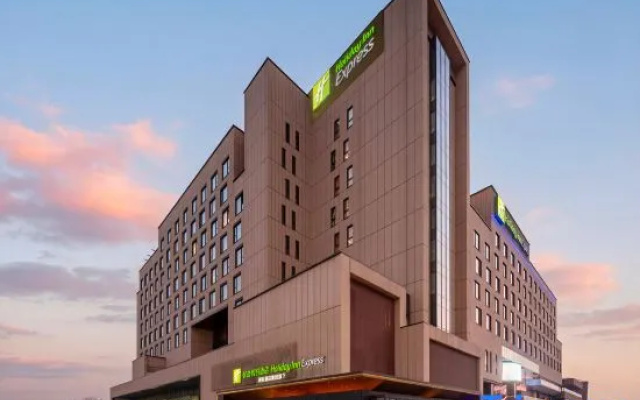 Holiday Inn Express Beijing Tongzhou – Exterior – Beijing