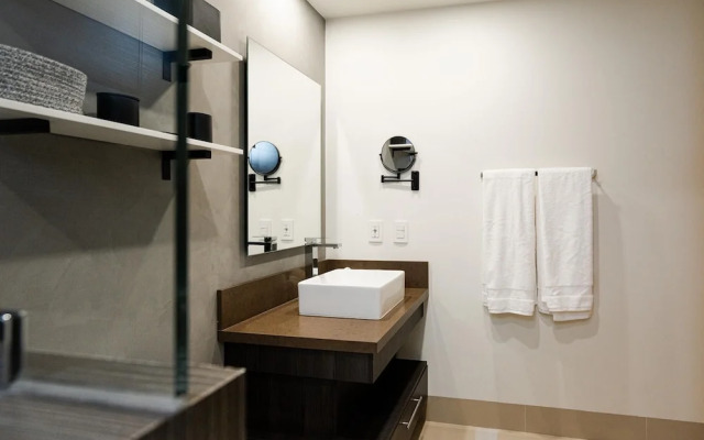 Tramonti Tari B101 in Los Cerritos