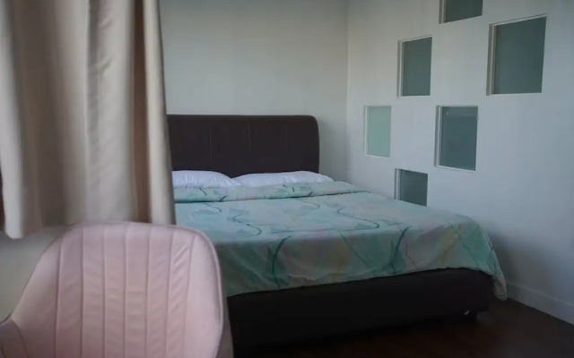 COZI modern loft suite at BGC