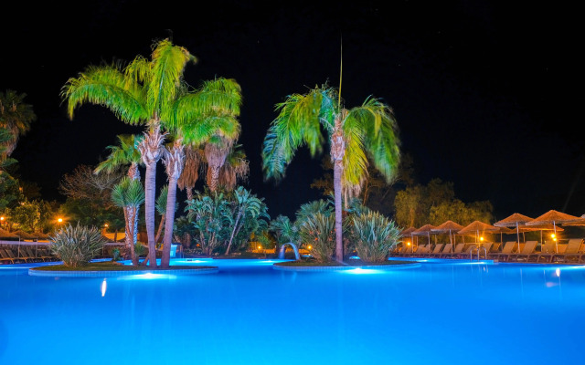 Bodrum Holiday Resort & Spa