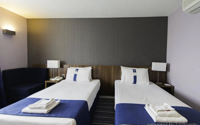 Holiday Inn Express Poole by IHG