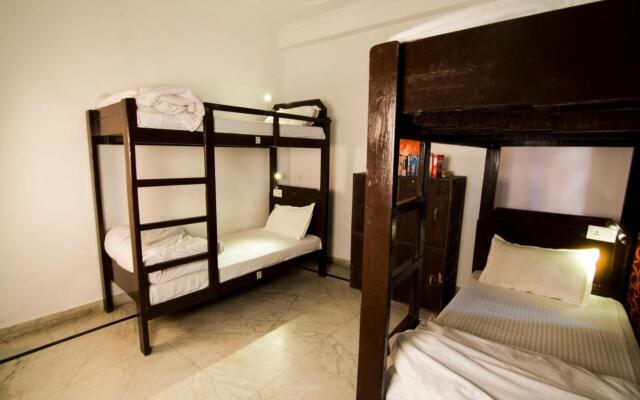 Live Free Hostel
