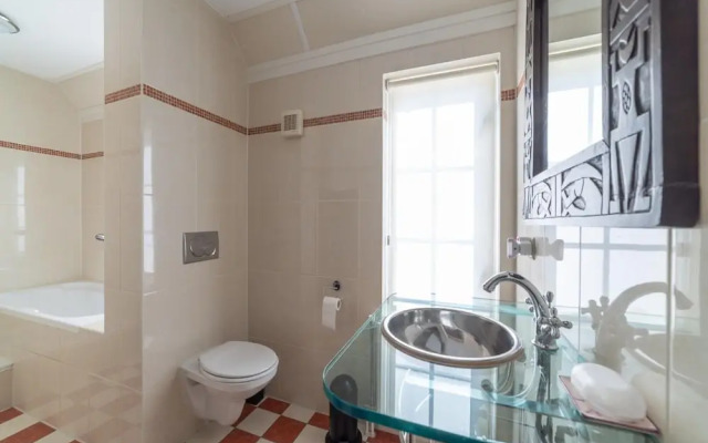 6-person House With a Beautiful Garden