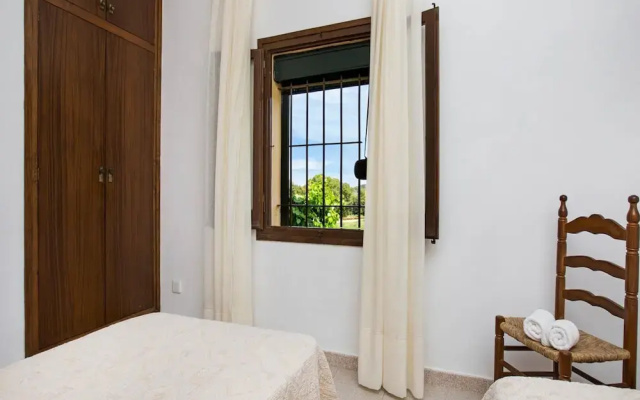Villa in Costa Brava With Pool Near Beach