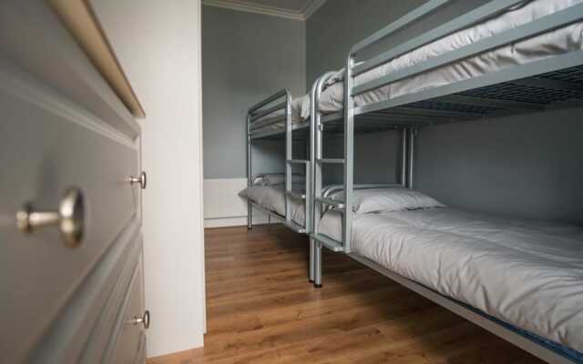 Derry Hostel & Guest House