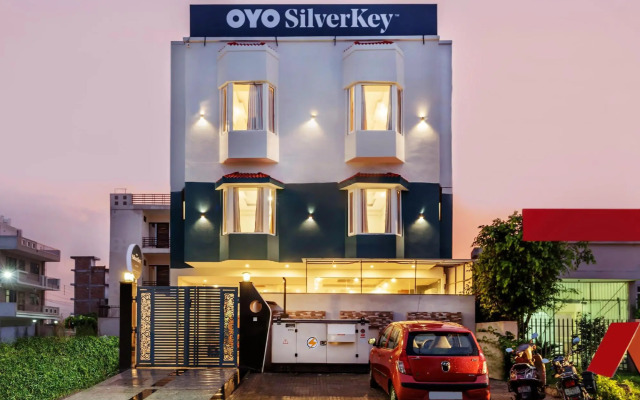 SilverKey Executive Stays 45859 MKM Market