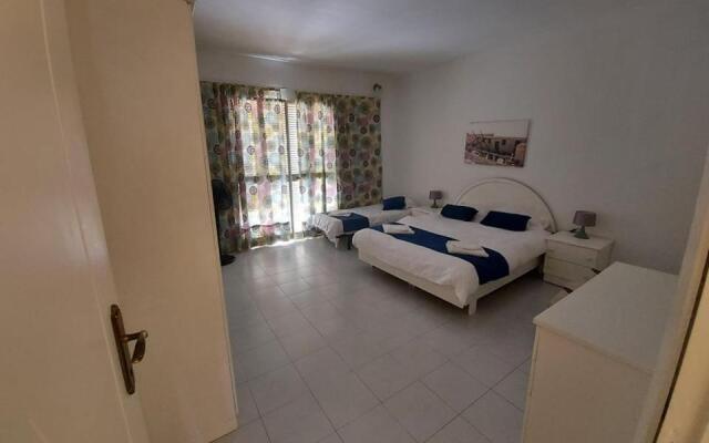 Spinola Bay Sea Front Apt 6