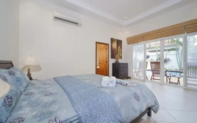 Pratumnak Pool Villa 1C