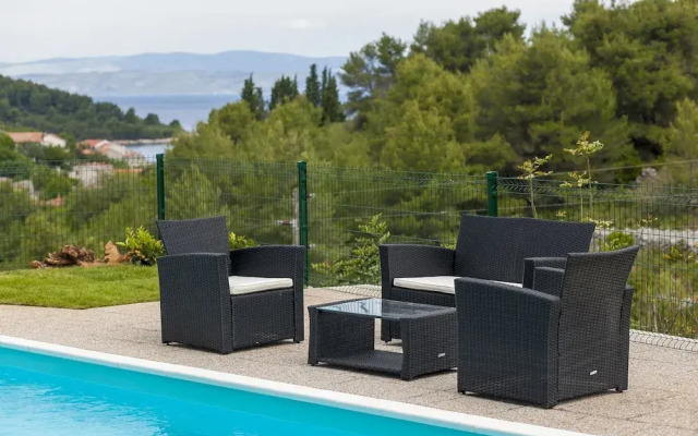 Star - With Swimming Pool - A3 Ruzmarin