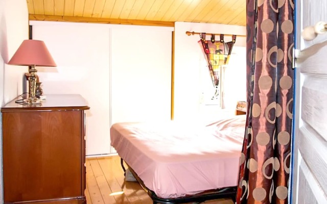 House With 2 Bedrooms in Saint-denis-d'oléron, With Pool Access and En