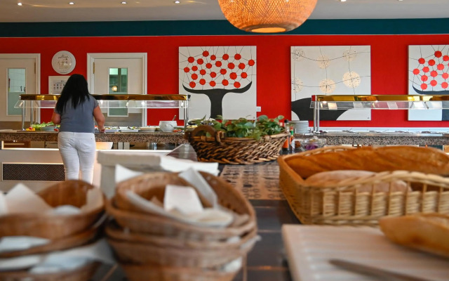 Hotel Pinos Playa