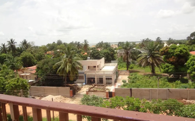 Roc Heights Lodge