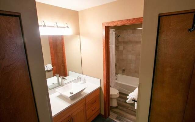 Kintla 403 2 Bedroom Condo