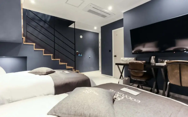 Coco Hotel