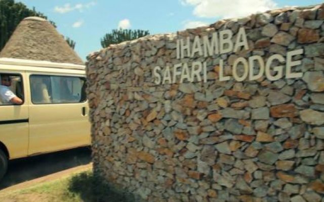 Ihamba Lakeside Safari Lodge