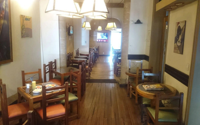 Casa Prado Suites