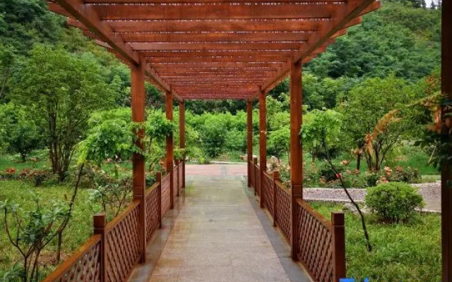 Floral Hotel·Yangshan Taohua Shili Hotel