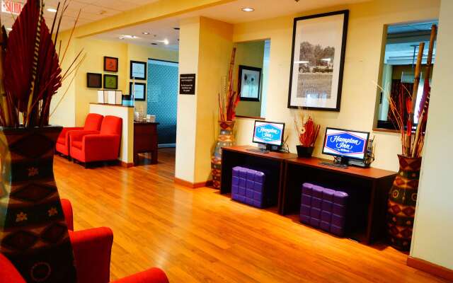 Hampton Inn by Hilton Guadalajara-Aeropuerto