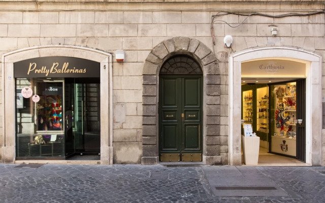 Rome Accommodation - Villa Medici