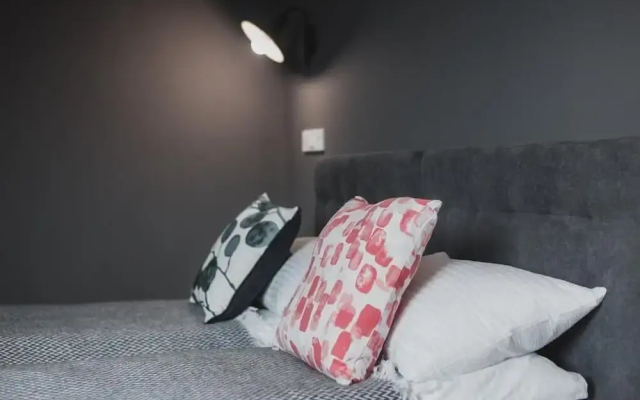 Kostjukowski Apartments на Мудрого 12В