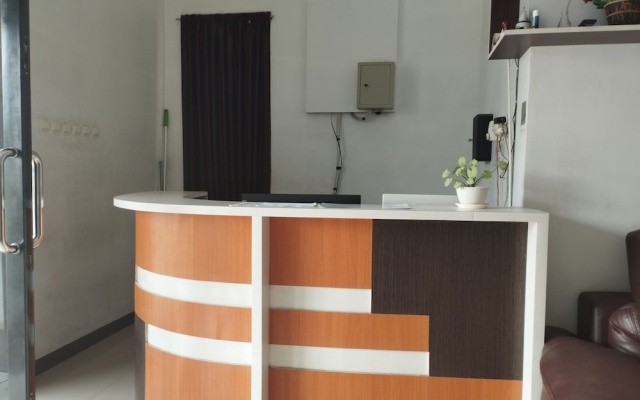 Hotel O Losmen Karunia Katingan Near Kantor Sekretariat PPK Katingan Kuala – Guest Rooms – Pagatan Hilir