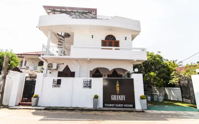 Oyo 114 Ghandy